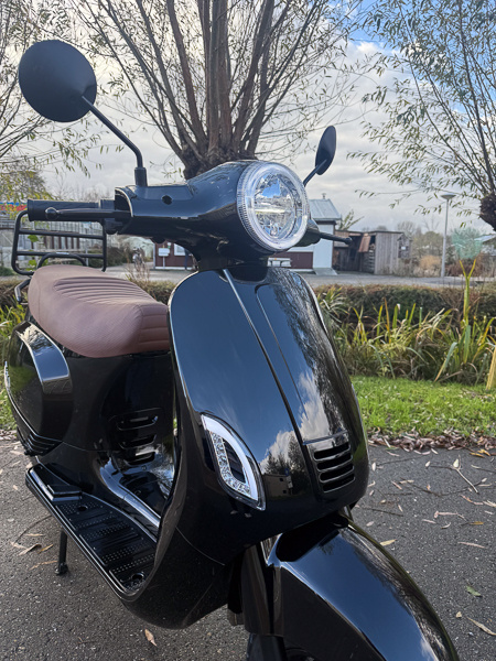 IVA Lux Electric 2.0 25km/u Zwart 2025