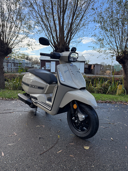 Lambretta X Series X300 SR