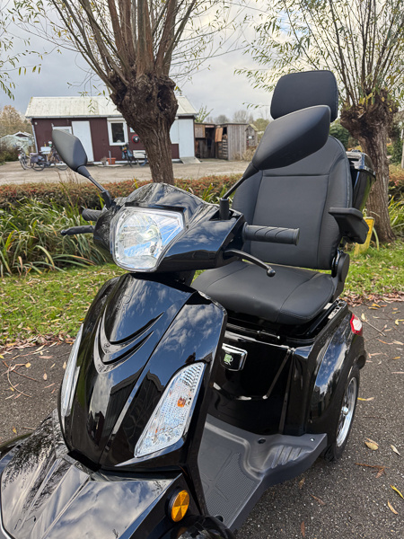 Retelli Liberta 4-wiel scootmobiel Zwart 2025