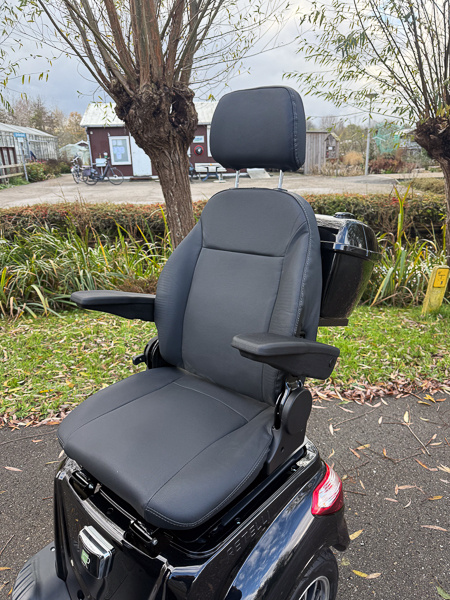 Retelli Liberta 4-wiel scootmobiel Zwart 2025