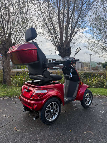 Retelli Liberta 4-wiel scootmobiel Rood 2025