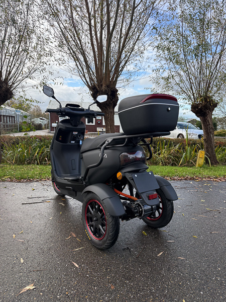 IVA T3 2.0 Elektrische scootmobiel Zwart 2025
