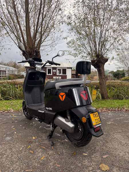 Yadea E8S 45km/u Zwart 2024