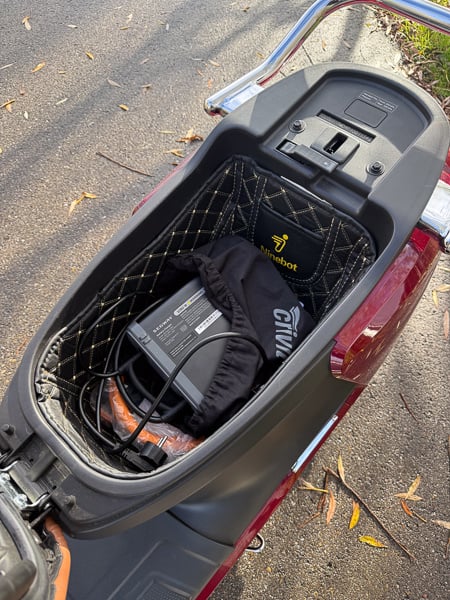 Segway E125S 45km/u Ruby Red 2023