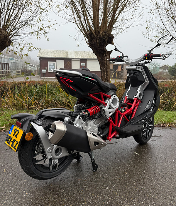 Italjet Dragster Nero Rosso 200 2025