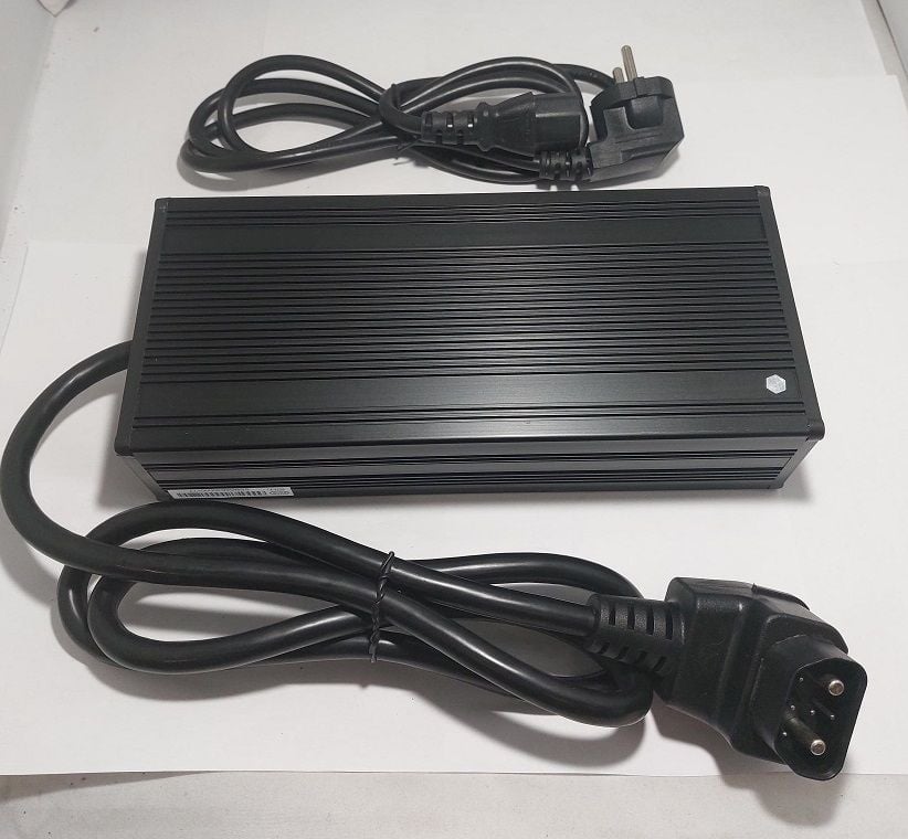 Oplader Ecooter E3 origineel 8-pin 6,5A