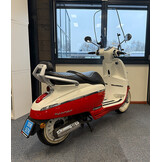 Peugeot Django 25km/u Dragon Red 2017