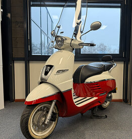 Peugeot Peugeot Django 25km/u Dragon Red 2017