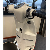 Peugeot Django 25km/u Dragon Red 2017