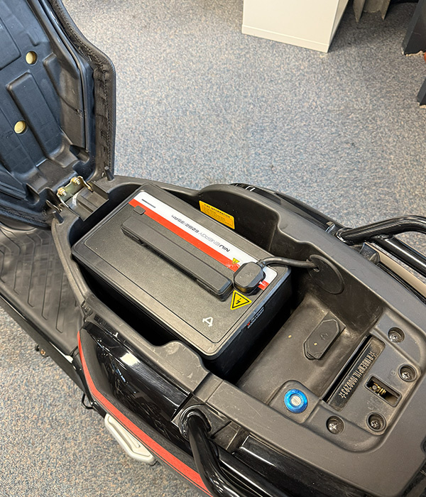 Niu NQI Pro 45km/u Zwart-Rood 2020