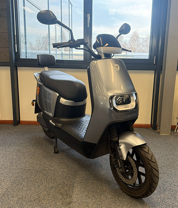 Yadea E8S 45km/u Grijs  2023