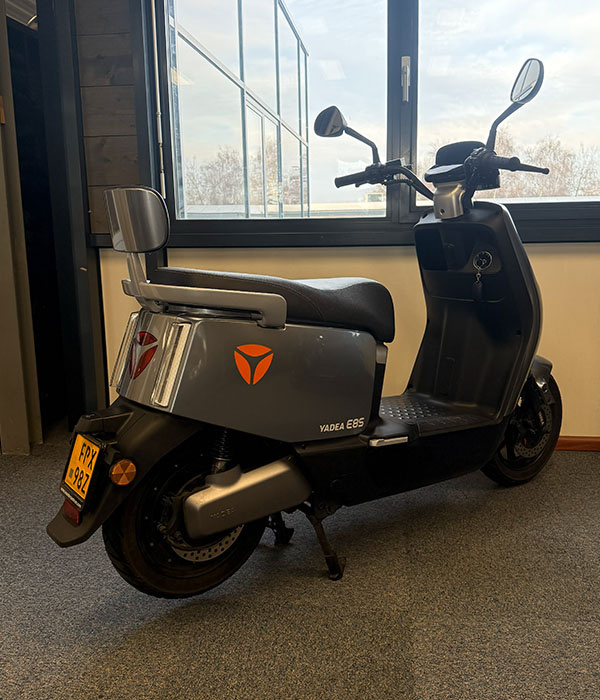 Yadea E8S 45km/u Grijs  2023