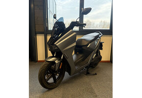 Horwin SK1 45km/u 36AH Grijs Metallic 2025