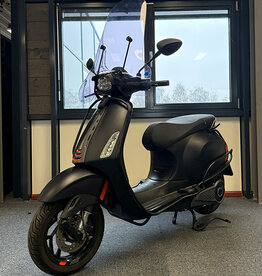 vespa Vespa elettrica 45km/u Nero Matt 2024