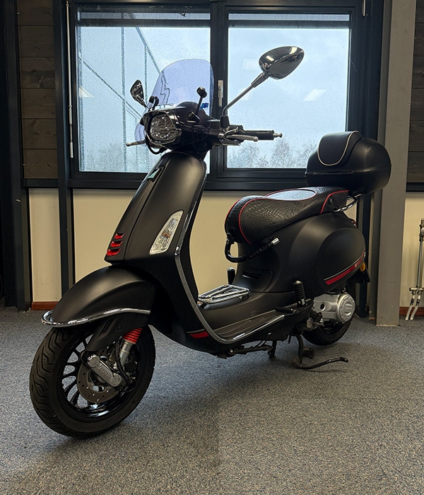 Vespa Sprint 45km/u Matzwart 2022