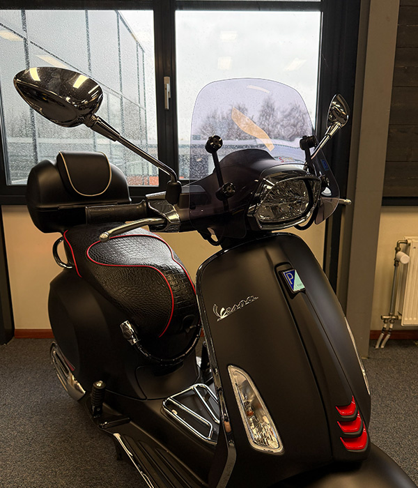 Vespa Sprint 45km/u Matzwart 2022