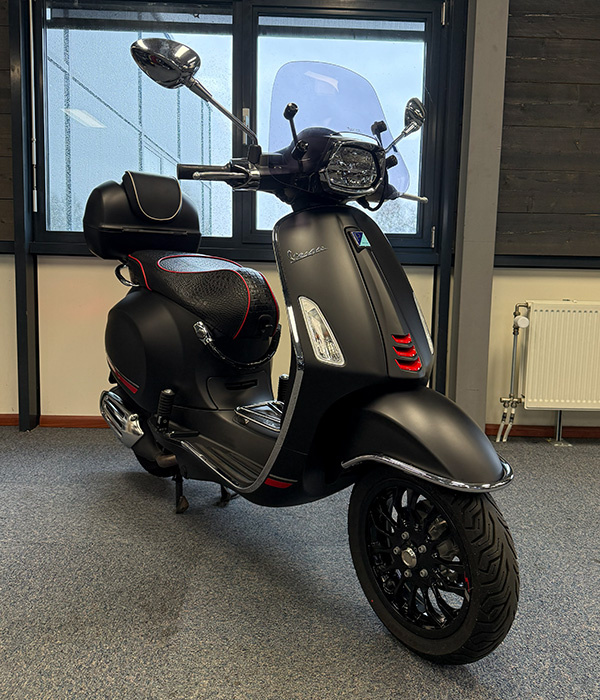 Vespa Sprint 45km/u Matzwart 2022