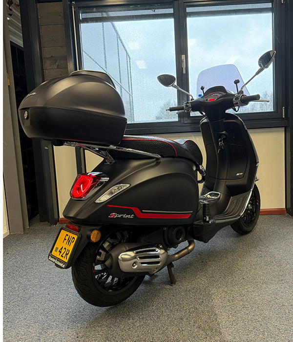 Vespa Sprint 45km/u Matzwart 2022