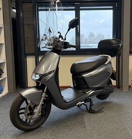 Ecooter Ecooter E3 25km/u Silver Grey 2025 45AH