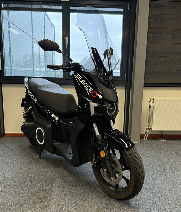 Silence S01 45km/u Zwart