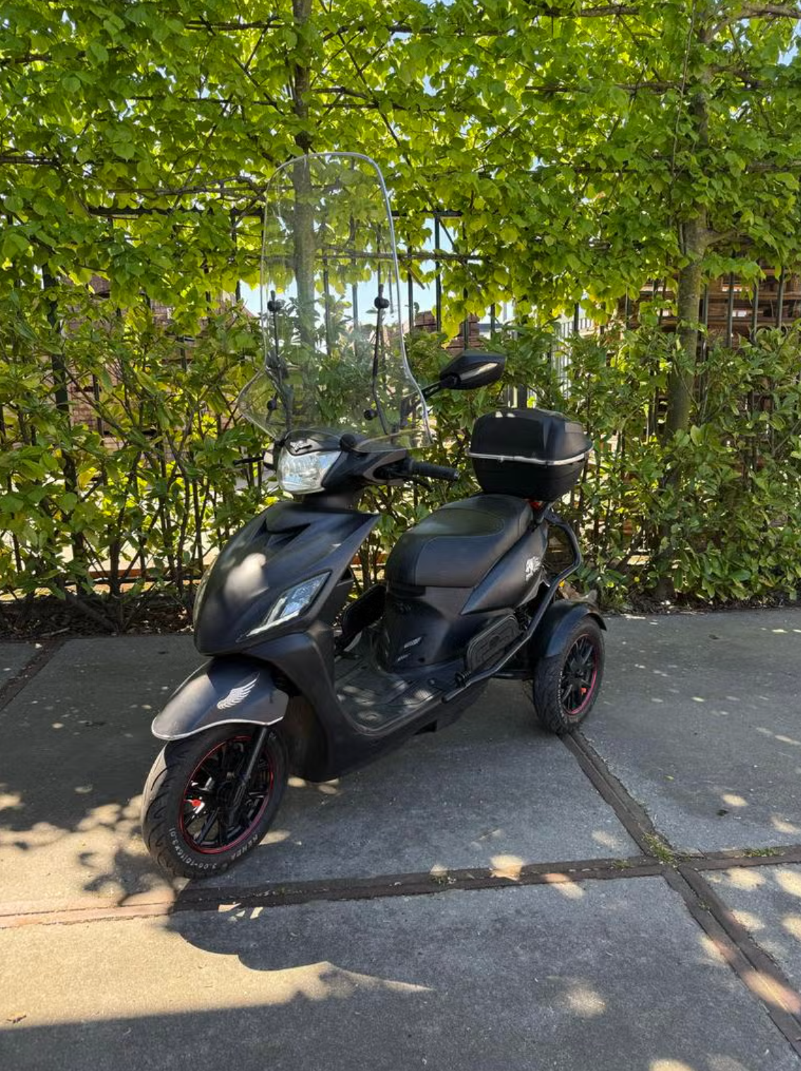 IVA T3 2.0 Scootmobiel 2025 – Uitneembare Accu – 35 km/u