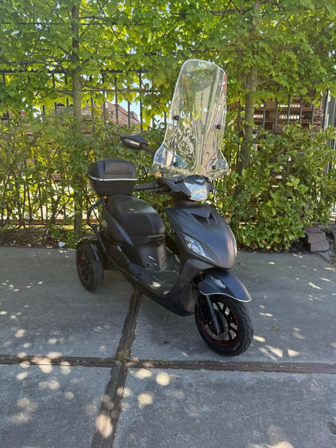 IVA T3 2.0 Scootmobiel 2025 – Uitneembare Accu – 35 km/u