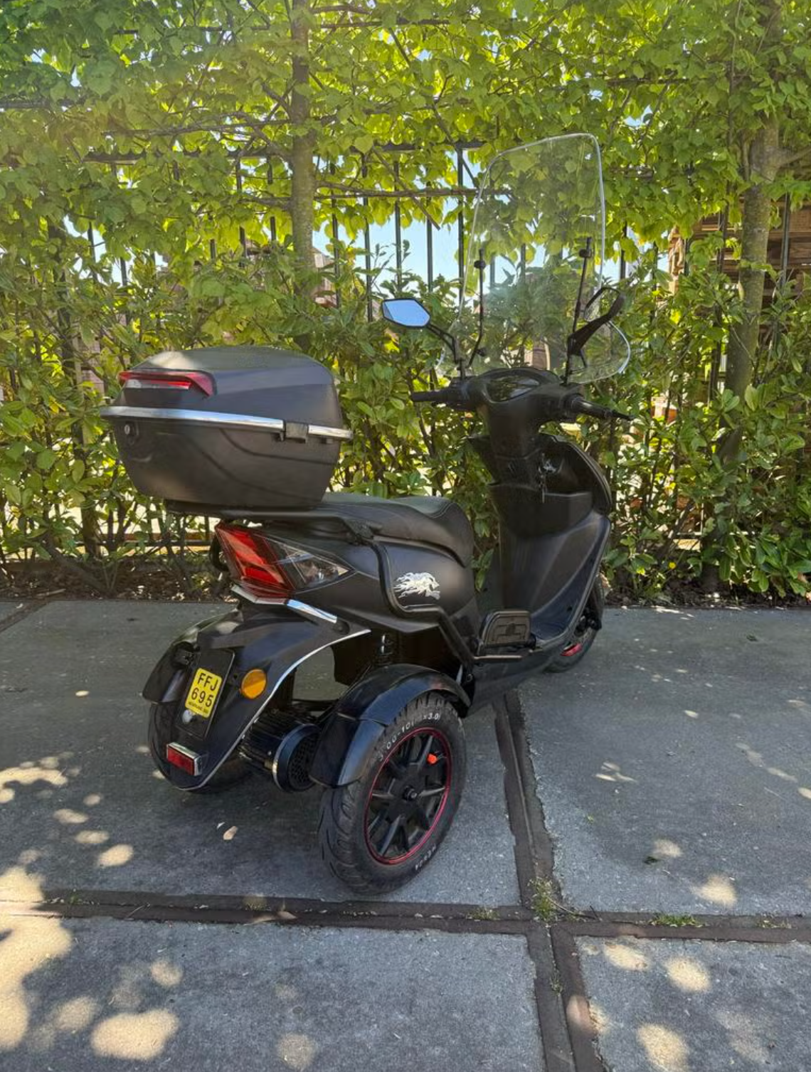 IVA T3 2.0 Scootmobiel 2025 – Uitneembare Accu – 35 km/u