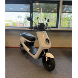 NIU MQi+ Lite Wit 45km/u - 2025