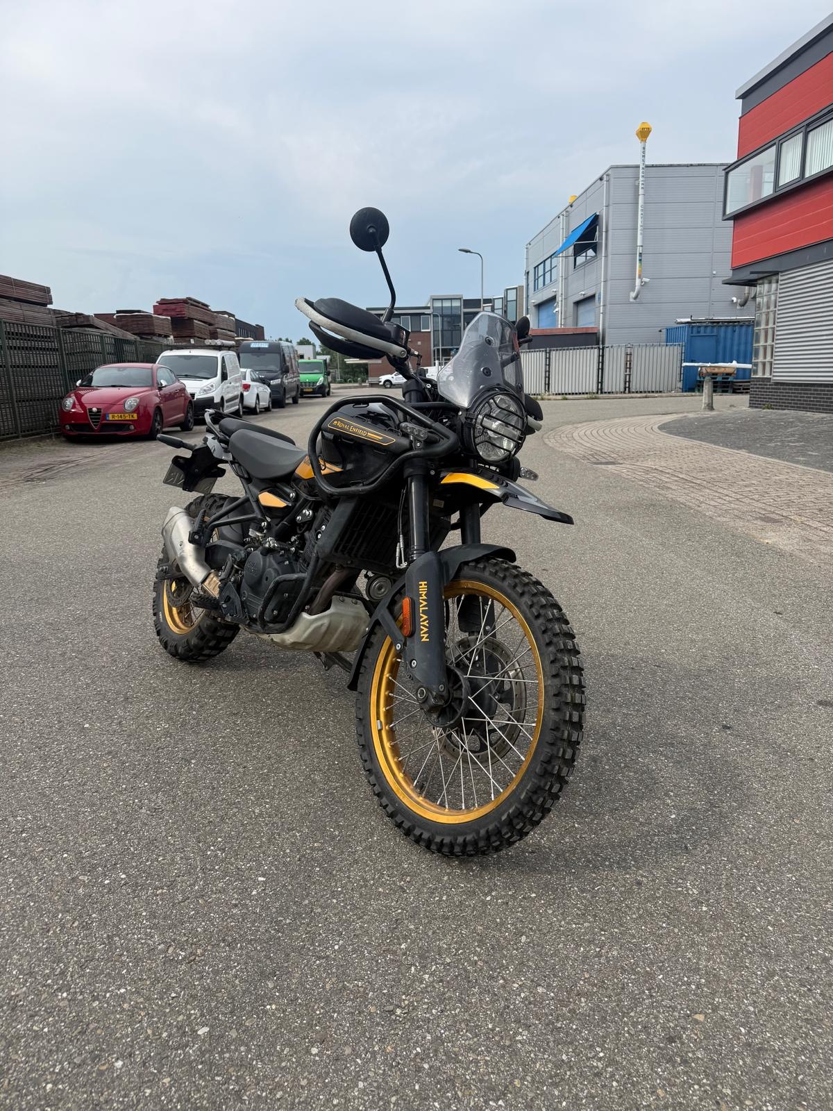 Royal Enfield Himalayan 452 - 2024