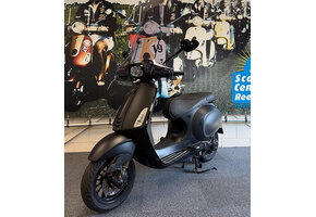 Vespa Sprint Notte 50 4T 25km/u - 2018