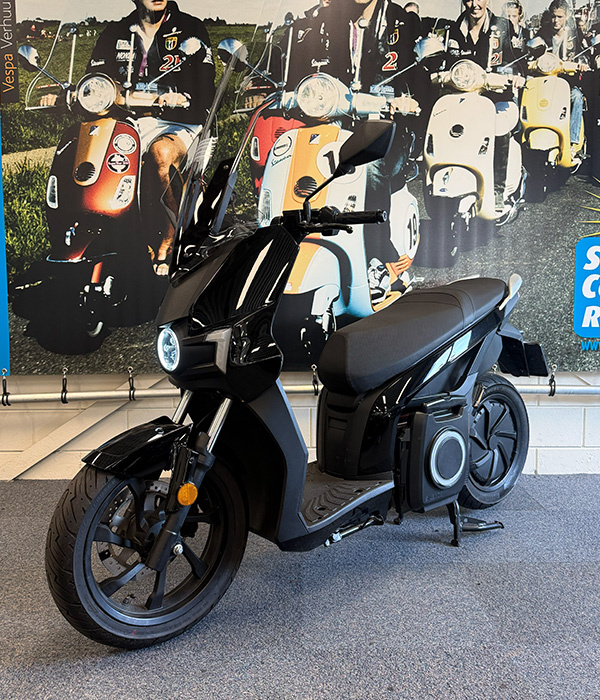 Silence S01 Black 110km/u motorscooter - 2023
