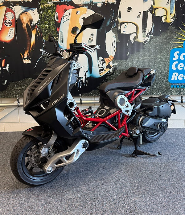 Italjet Dragster Black Red 200cc Euro 5 - Motorscooter