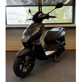 Peugeot Kisbee E5 45km/u Black Edition - 2023