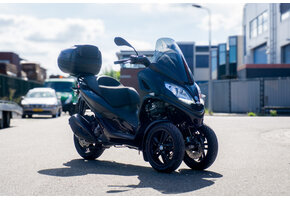 Piaggio MP3 HPE 300 Autorijbewijs Matzwart - 2023