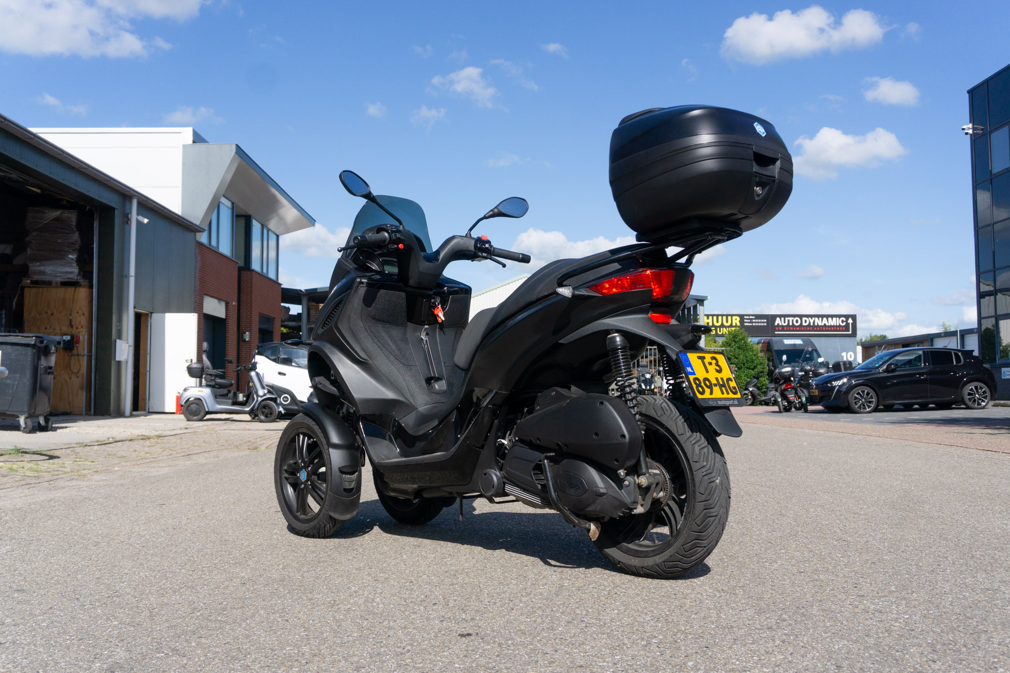 Piaggio MP3 HPE 300 Autorijbewijs Matzwart - 2023