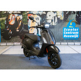 Vespa Sprint S Elettrica Nero Matt 45km/u - 2024