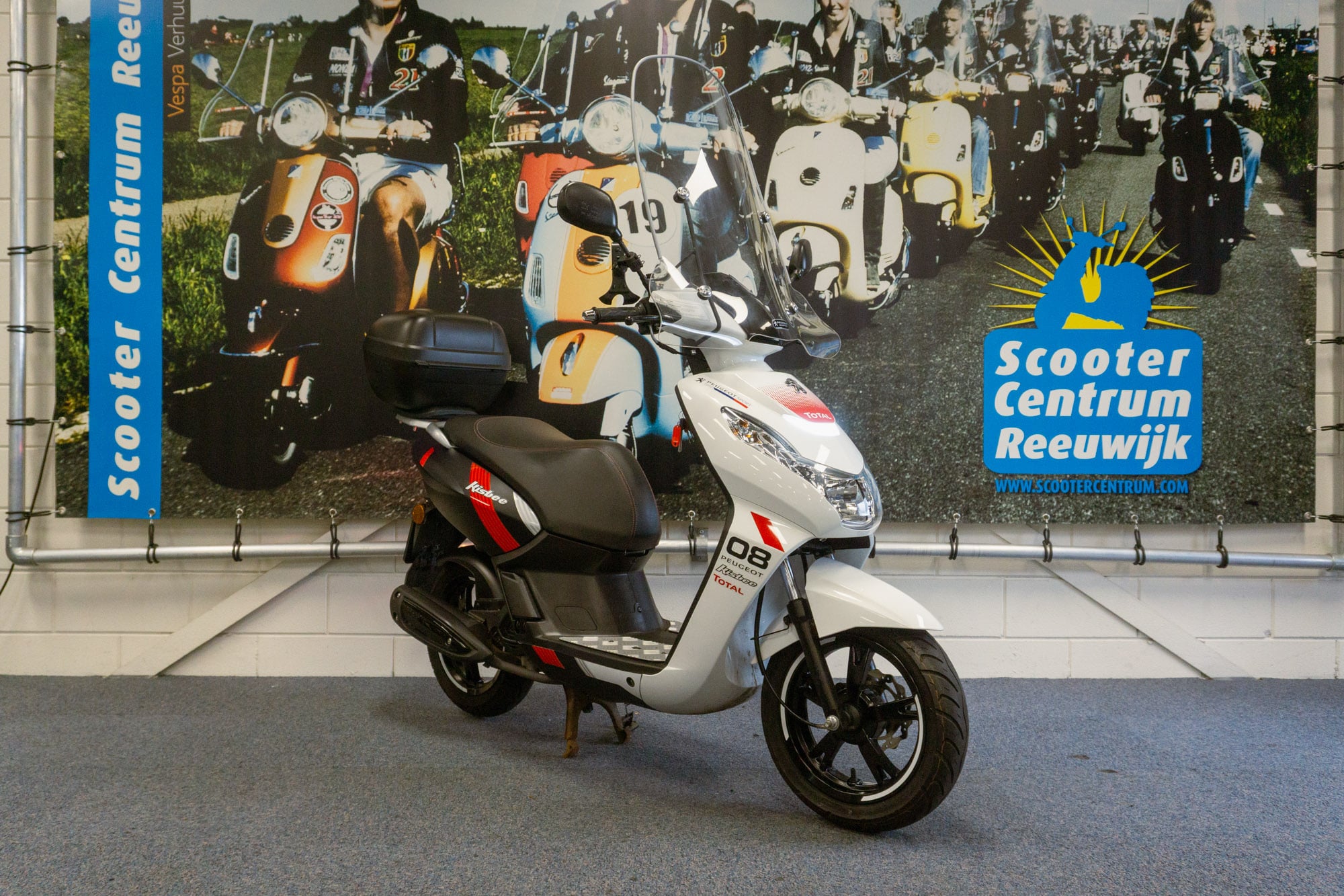 Peugeot Kisbee 4t 25km/u wit - 2021