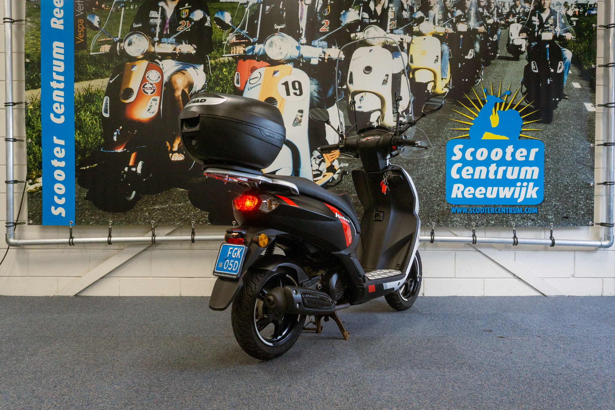 Peugeot Kisbee 4t 25km/u wit - 2021