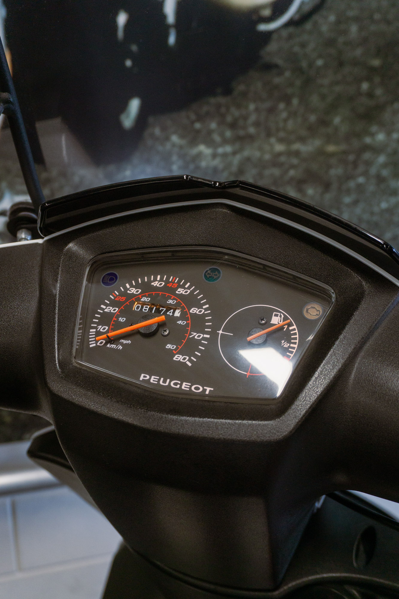Peugeot Kisbee 4t 25km/u wit - 2021