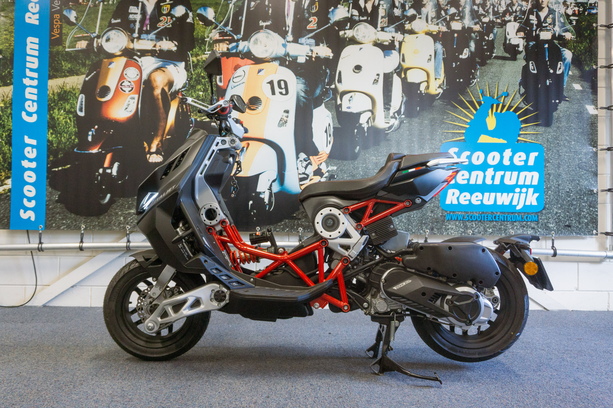 Italjet Dragster Black Red 200cc Euro 5 - Motorscooter