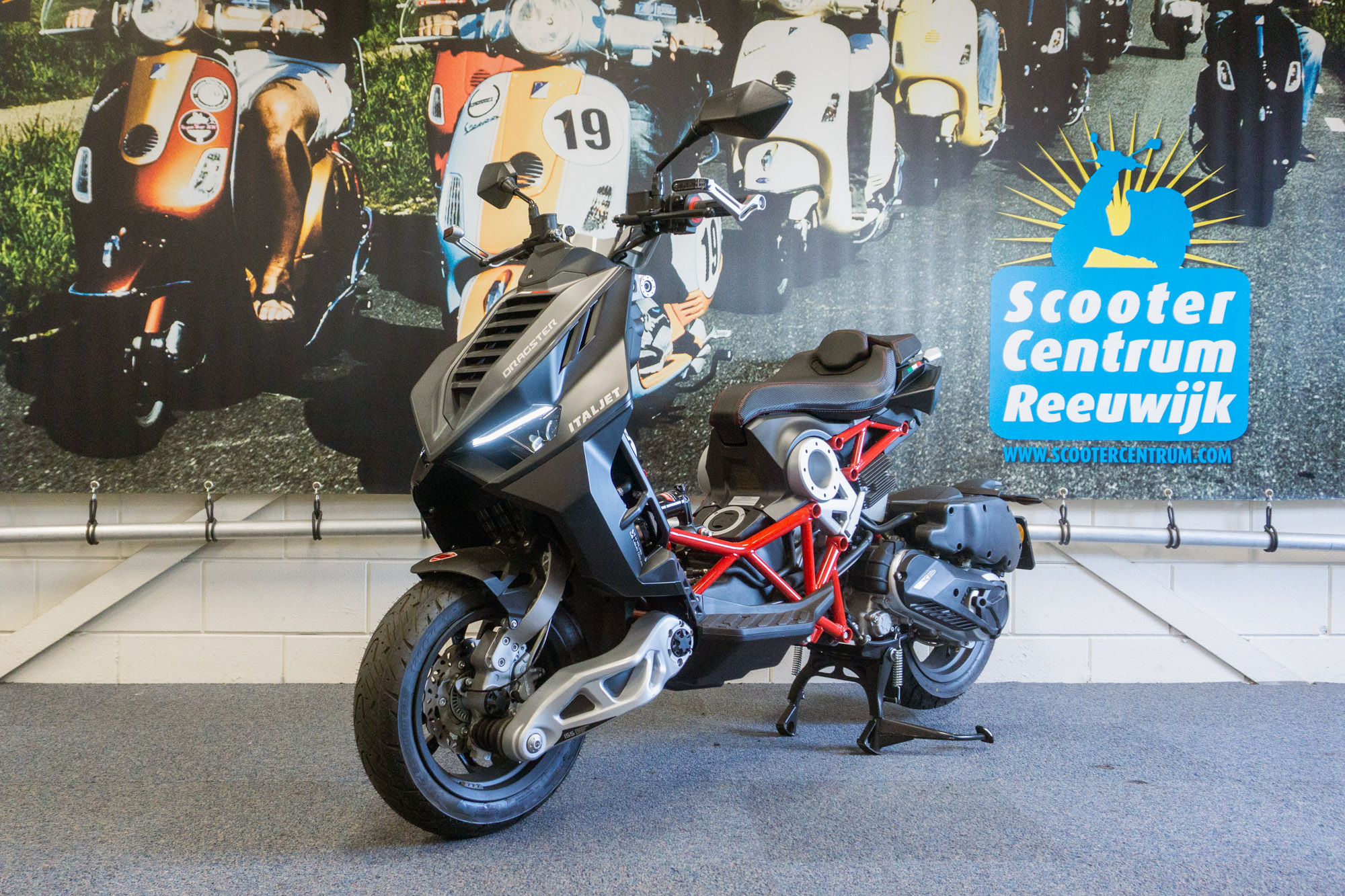 Italjet Dragster Black Red 200cc Euro 5 - Motorscooter