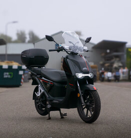 Vmoto Super Soco Vmoto CPX Rood/Zwart 45km/u – 2022 Vmoto Super Soco Vmoto CPX Rood/Zwart 45km/u – 2022