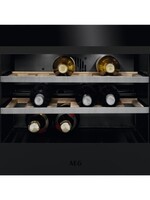 AEG KWK884520T Wijnkoelkast - 45 cm
