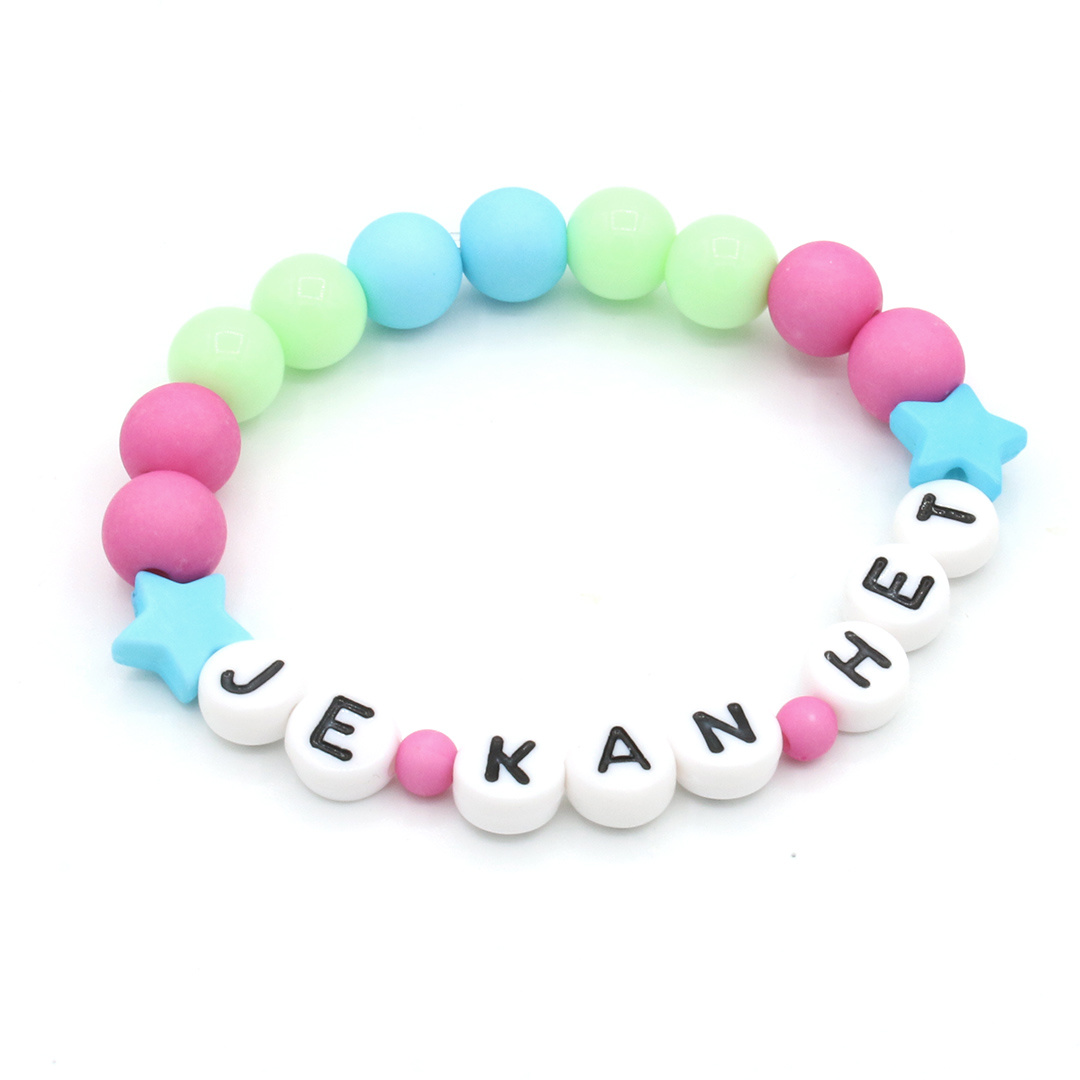 Kralen armband met tekst-je kan het!
