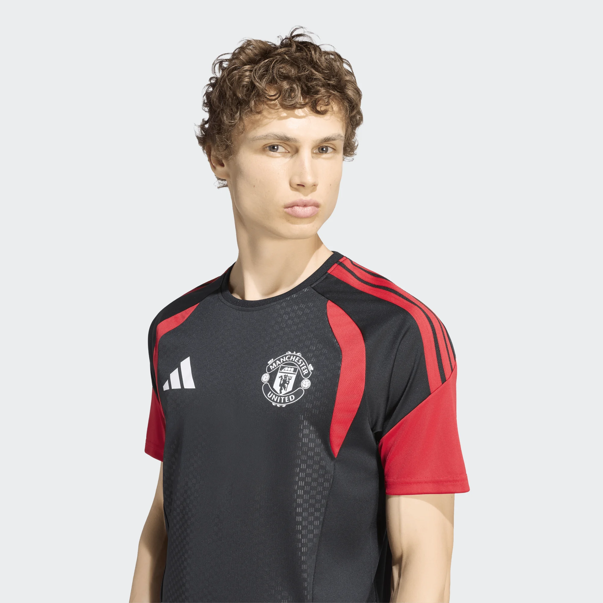 Adidas Manchester United training shirt 2026-2027 - KC4873