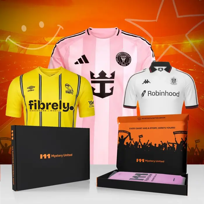 mystery united Mystery Box - maat 152/158 - Mystery United - Voetbalshirts -