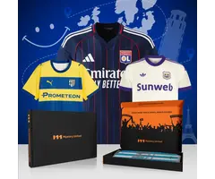 mystery united Mystery Box -  maat 164/170 - Mystery United - Voetbalshirts