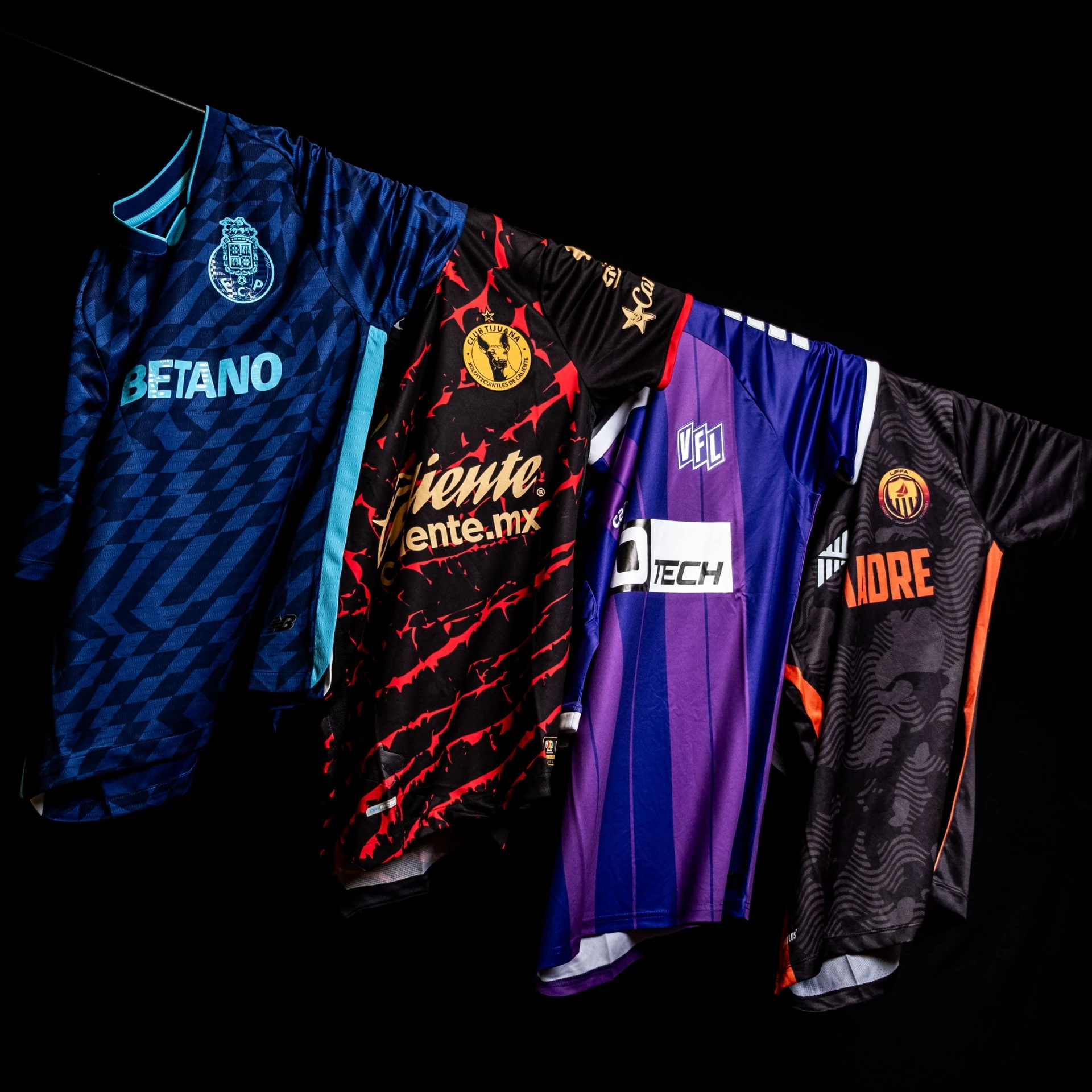 mystery united Mystery Box - maat XS - Mystery United - Voetbalshirts