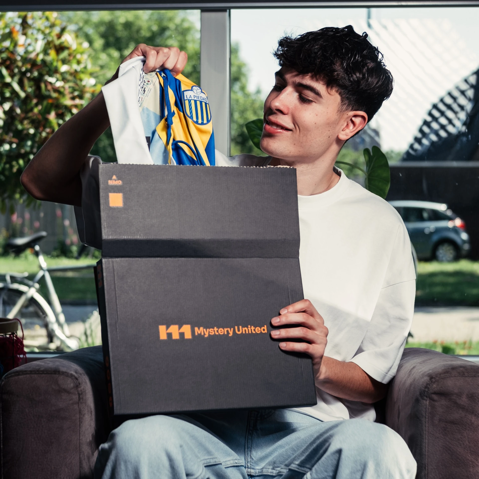 mystery united Mystery Box - maat S - Mystery United - Voetbalshirts