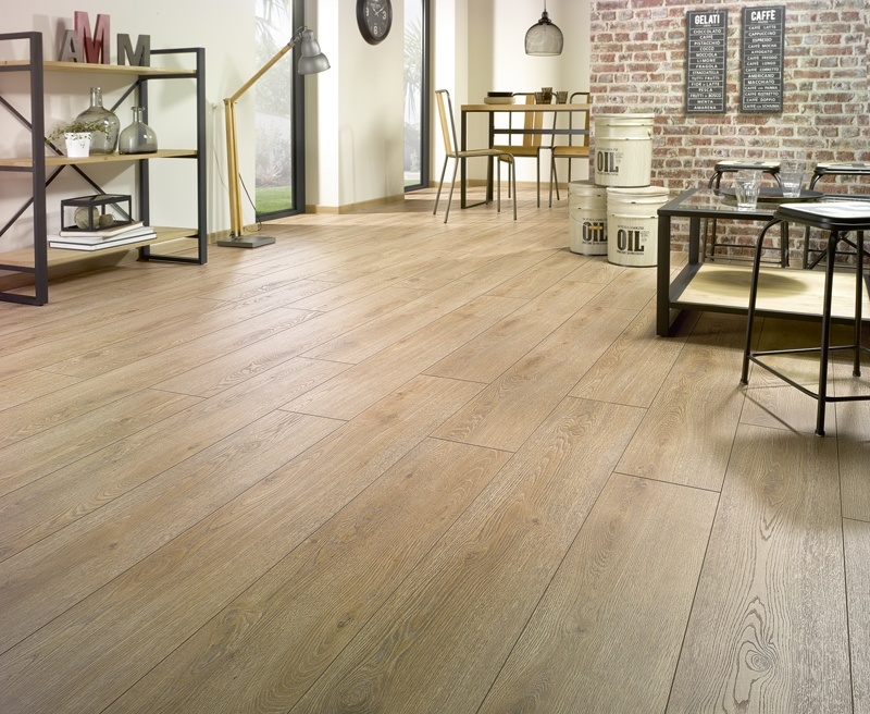 Tree Floor  Solid Roble Cajun ICS535